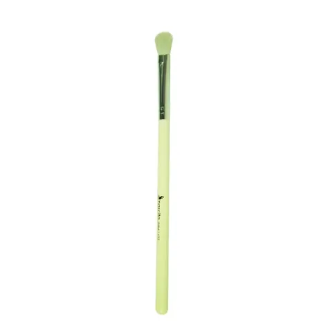Nascita Funfair Eyeshadow Blending Brush