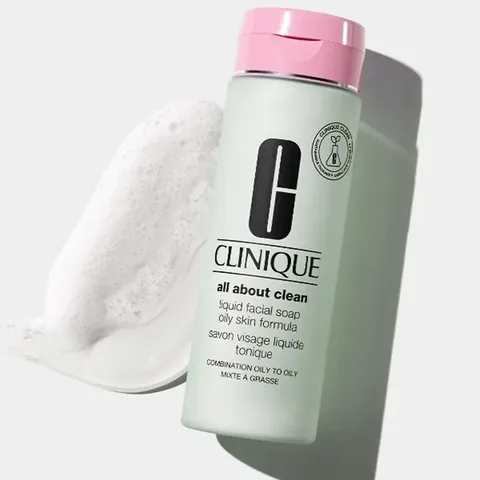 Nettoyez en profondeur : Gel Visage Clinique Peaux Grasses 2