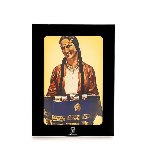 Retro Koleksiyon Metal Plate 'Woman Serving Coffee'