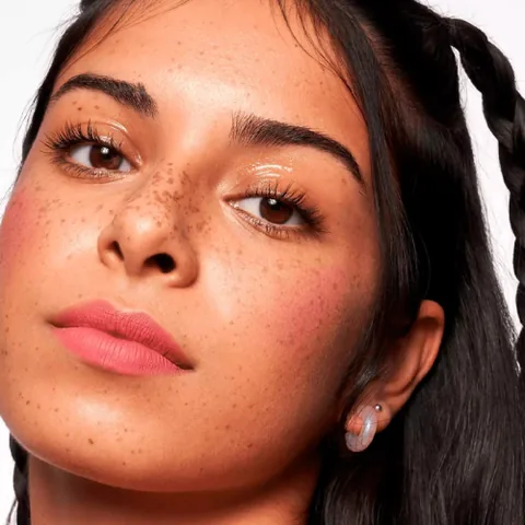 Essence معزز توهج فلتر ماجيك من إسنس رقم 20