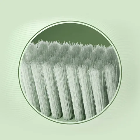 Sensodyne فرشاة أسنان سنسوداين نوريش لتنظيف فعال وناعم