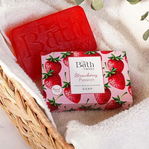 The Bath Factory صابون مرطب لليدين والوجه والجسم من ذا باث فاكتوري فراولة 80 جرام